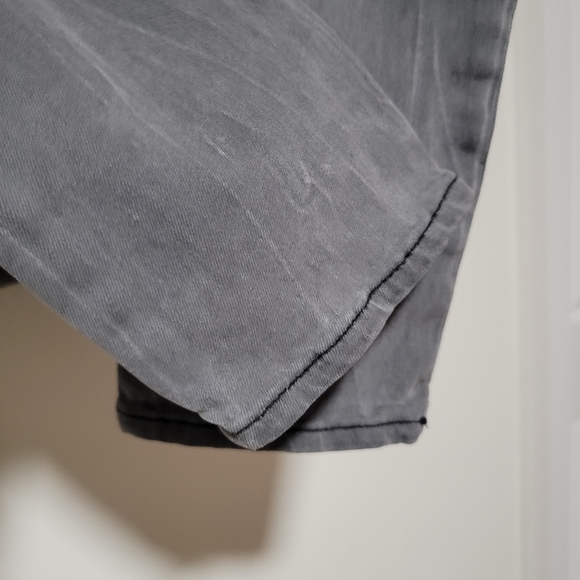 Women's Distressed Gray Jeans - Picture 15 of 16